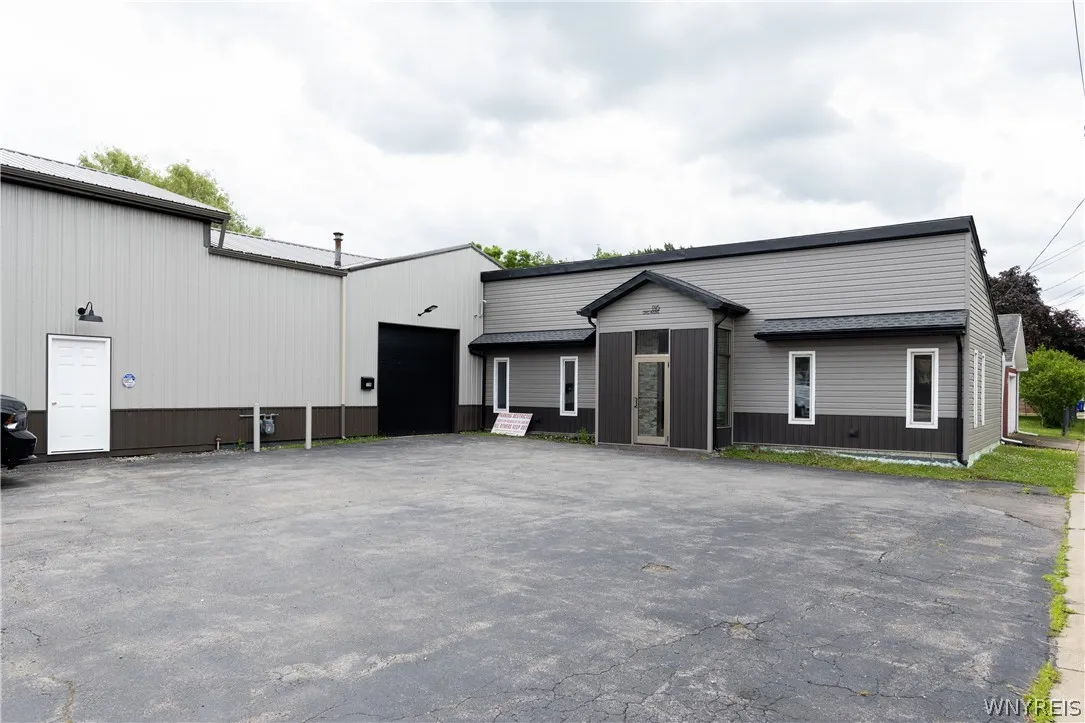 116 Lake Avenue, Hamburg, New York 14219, Hamburg, New York 14219, ,Commercial Lease,For Rent,116 Lake Avenue, Hamburg, New York 14219,0,B1716320