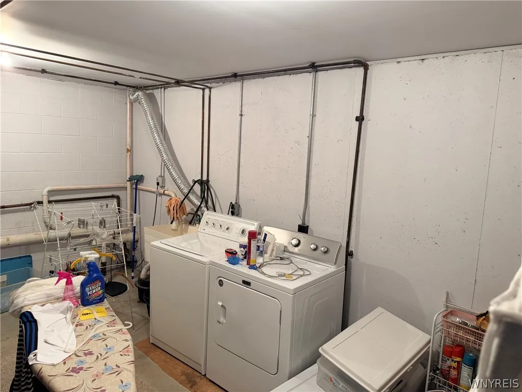 960 Hopkins Road C, Amherst, New York 14221, Amherst, New York 14221, 2 Bedroom Bedrooms, 5 Room Rooms,2 BathroomBathrooms,Residential,For Sale,960 Hopkins Road C, Amherst, New York 14221,0,B1718542