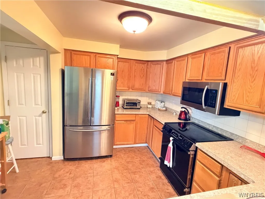 960 Hopkins Road C, Amherst, New York 14221, Amherst, New York 14221, 2 Bedroom Bedrooms, 5 Room Rooms,2 BathroomBathrooms,Residential,For Sale,960 Hopkins Road C, Amherst, New York 14221,0,B1718542