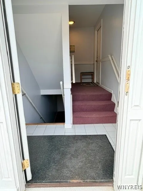 960 Hopkins Road C, Amherst, New York 14221, Amherst, New York 14221, 2 Bedroom Bedrooms, 5 Room Rooms,2 BathroomBathrooms,Residential,For Sale,960 Hopkins Road C, Amherst, New York 14221,0,B1718542