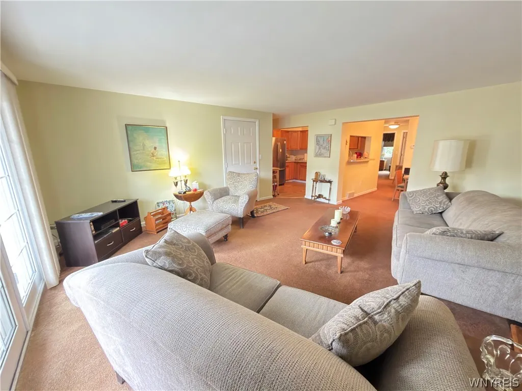 960 Hopkins Road C, Amherst, New York 14221, Amherst, New York 14221, 2 Bedroom Bedrooms, 5 Room Rooms,2 BathroomBathrooms,Residential,For Sale,960 Hopkins Road C, Amherst, New York 14221,0,B1718542