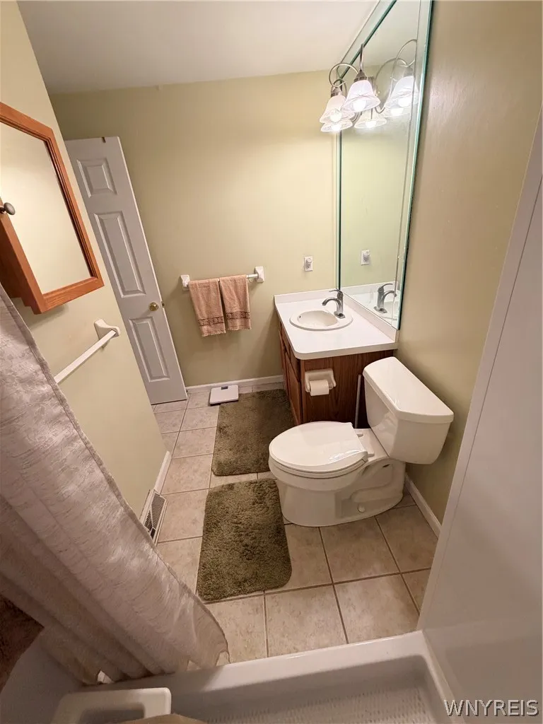 960 Hopkins Road C, Amherst, New York 14221, Amherst, New York 14221, 2 Bedroom Bedrooms, 5 Room Rooms,2 BathroomBathrooms,Residential,For Sale,960 Hopkins Road C, Amherst, New York 14221,0,B1718542