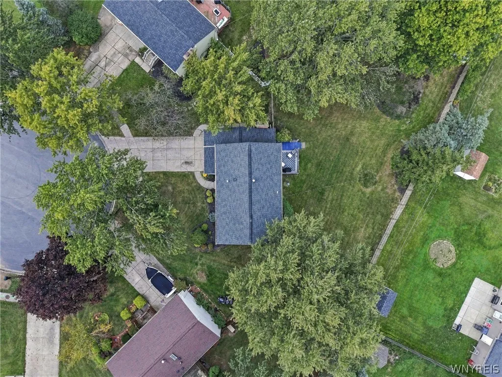 14 Coleen Court, West Seneca, New York 14224, West Seneca, New York 14224, 4 Bedroom Bedrooms, 11 Room Rooms,2 BathroomBathrooms,Residential,For Sale,14 Coleen Court, West Seneca, New York 14224,0,B1718326