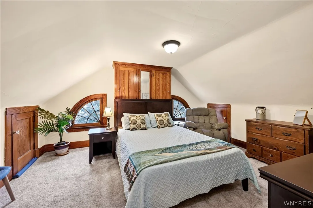 40 Jewett Parkway, Buffalo, New York 14214, Buffalo, New York 14214, 3 Bedroom Bedrooms, 12 Room Rooms,2 BathroomBathrooms,Residential,For Sale,40 Jewett Parkway, Buffalo, New York 14214,0,B1718380