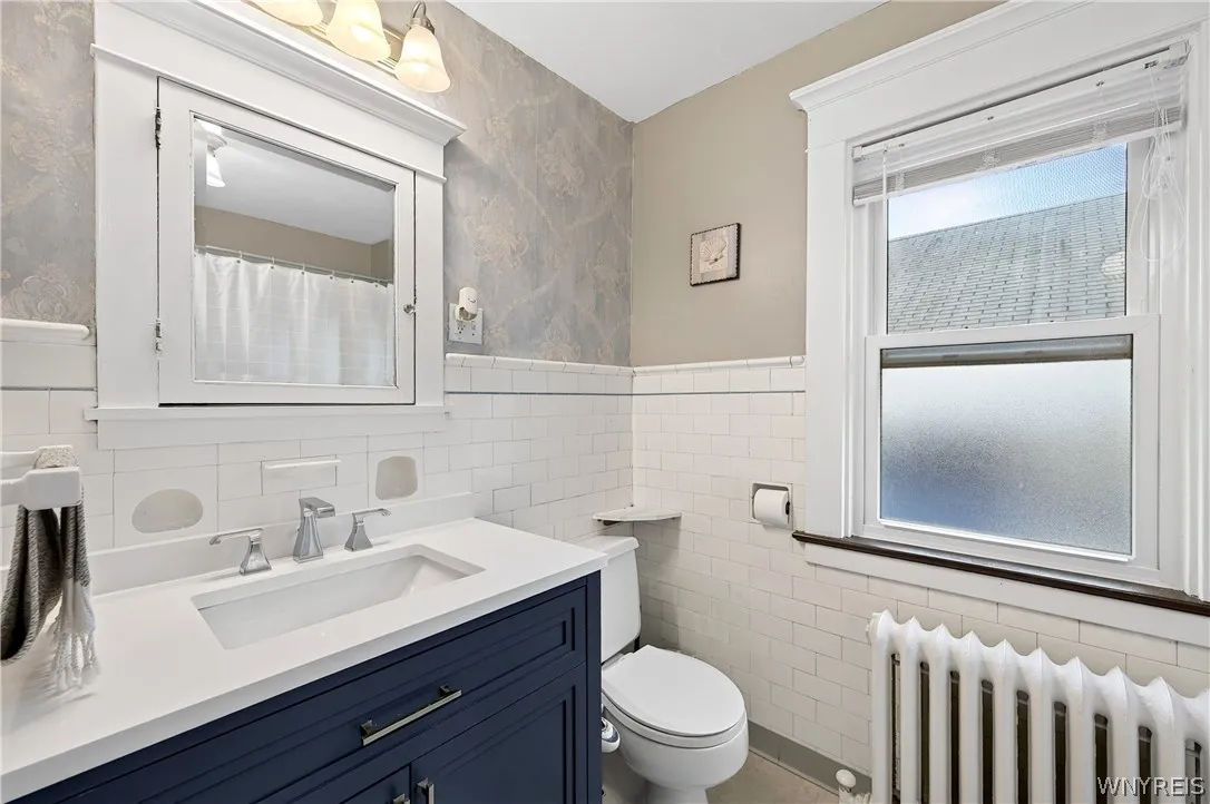 40 Jewett Parkway, Buffalo, New York 14214, Buffalo, New York 14214, 3 Bedroom Bedrooms, 12 Room Rooms,2 BathroomBathrooms,Residential,For Sale,40 Jewett Parkway, Buffalo, New York 14214,0,B1718380