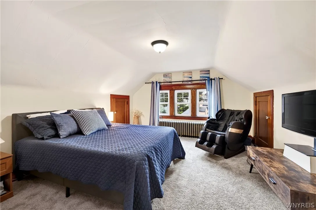 40 Jewett Parkway, Buffalo, New York 14214, Buffalo, New York 14214, 3 Bedroom Bedrooms, 12 Room Rooms,2 BathroomBathrooms,Residential,For Sale,40 Jewett Parkway, Buffalo, New York 14214,0,B1718380
