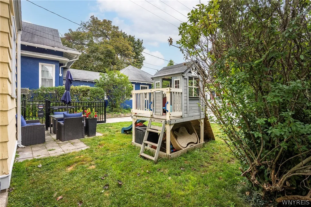 40 Jewett Parkway, Buffalo, New York 14214, Buffalo, New York 14214, 3 Bedroom Bedrooms, 12 Room Rooms,2 BathroomBathrooms,Residential,For Sale,40 Jewett Parkway, Buffalo, New York 14214,0,B1718380