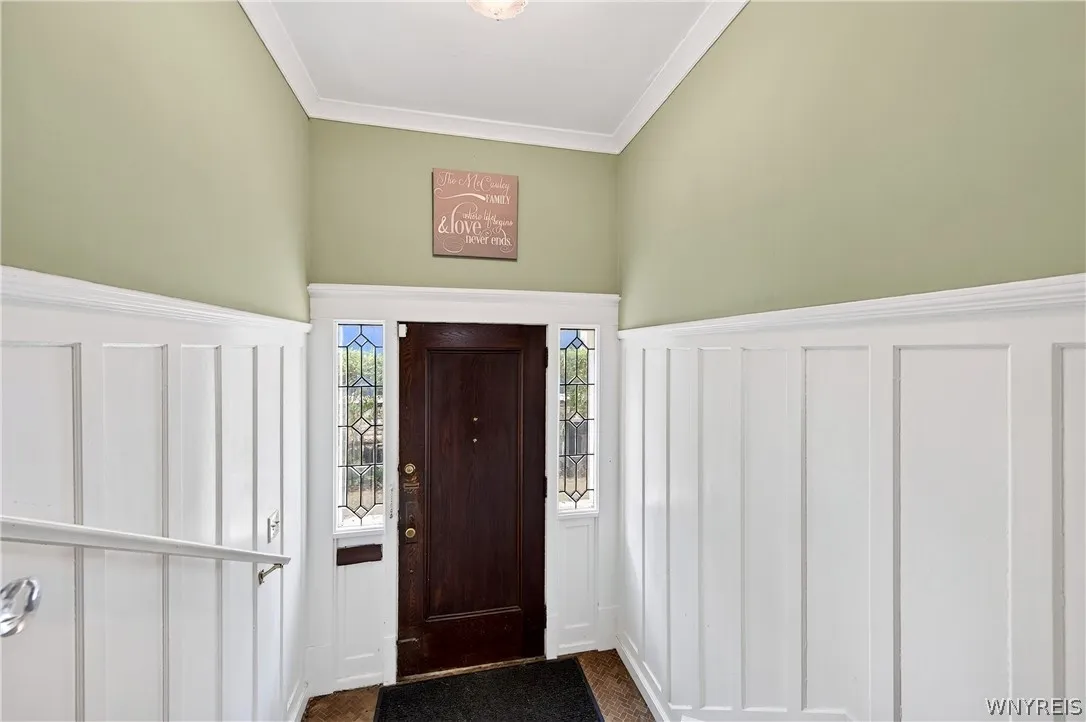 40 Jewett Parkway, Buffalo, New York 14214, Buffalo, New York 14214, 3 Bedroom Bedrooms, 12 Room Rooms,2 BathroomBathrooms,Residential,For Sale,40 Jewett Parkway, Buffalo, New York 14214,0,B1718380