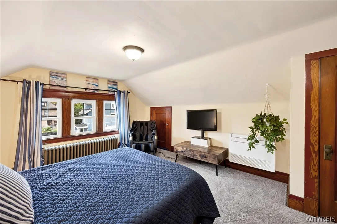 40 Jewett Parkway, Buffalo, New York 14214, Buffalo, New York 14214, 3 Bedroom Bedrooms, 12 Room Rooms,2 BathroomBathrooms,Residential,For Sale,40 Jewett Parkway, Buffalo, New York 14214,0,B1718380