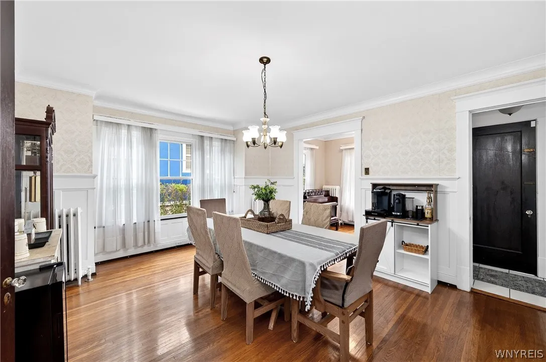 40 Jewett Parkway, Buffalo, New York 14214, Buffalo, New York 14214, 3 Bedroom Bedrooms, 12 Room Rooms,2 BathroomBathrooms,Residential,For Sale,40 Jewett Parkway, Buffalo, New York 14214,0,B1718380