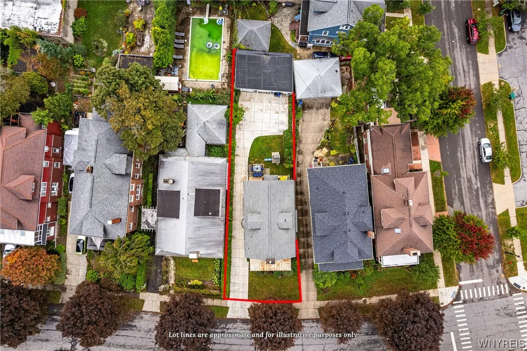 40 Jewett Parkway, Buffalo, New York 14214, Buffalo, New York 14214, 3 Bedroom Bedrooms, 12 Room Rooms,2 BathroomBathrooms,Residential,For Sale,40 Jewett Parkway, Buffalo, New York 14214,0,B1718380