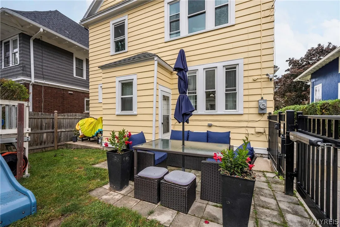 40 Jewett Parkway, Buffalo, New York 14214, Buffalo, New York 14214, 3 Bedroom Bedrooms, 12 Room Rooms,2 BathroomBathrooms,Residential,For Sale,40 Jewett Parkway, Buffalo, New York 14214,0,B1718380