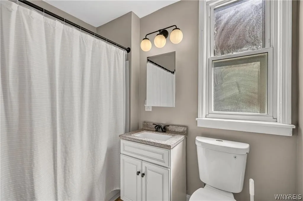 274 Hoyt Street, Buffalo, New York 14213, Buffalo, New York 14213, 3 Bedroom Bedrooms, 6 Room Rooms,1 BathroomBathrooms,Residential,For Sale,274 Hoyt Street, Buffalo, New York 14213,0,B1718048