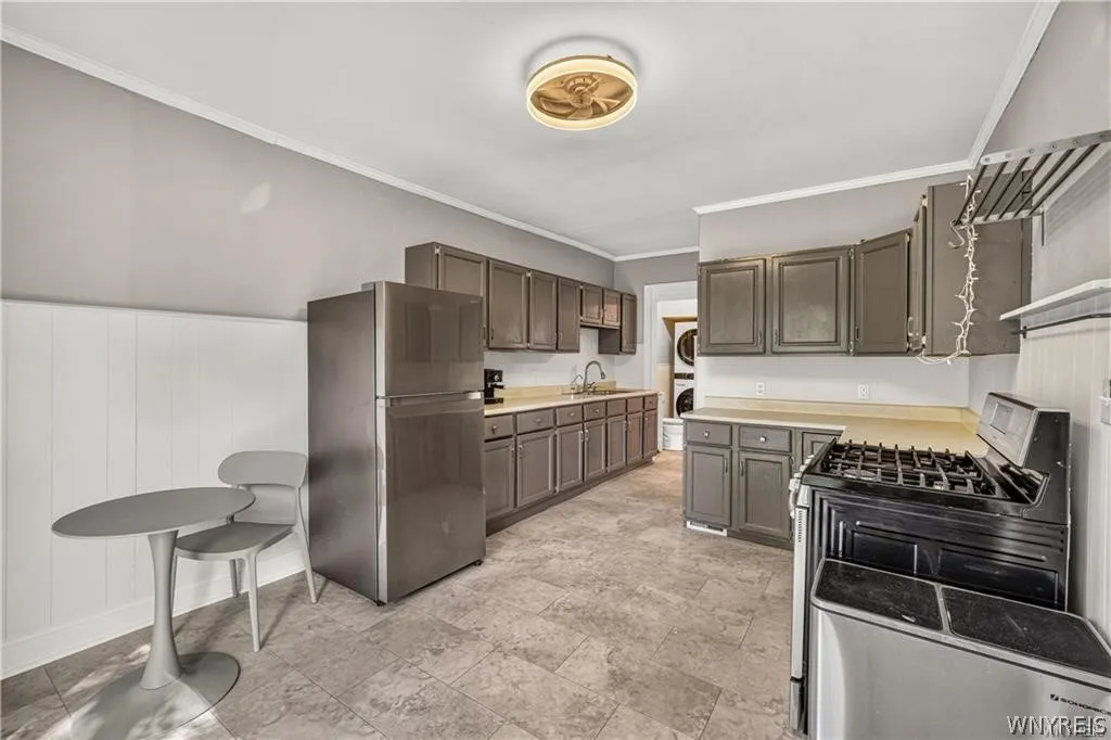 274 Hoyt Street, Buffalo, New York 14213, Buffalo, New York 14213, 3 Bedroom Bedrooms, 6 Room Rooms,1 BathroomBathrooms,Residential,For Sale,274 Hoyt Street, Buffalo, New York 14213,0,B1718048