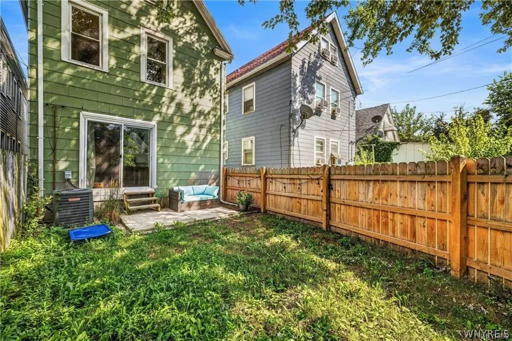 274 Hoyt Street, Buffalo, New York 14213, Buffalo, New York 14213, 3 Bedroom Bedrooms, 6 Room Rooms,1 BathroomBathrooms,Residential,For Sale,274 Hoyt Street, Buffalo, New York 14213,0,B1718048