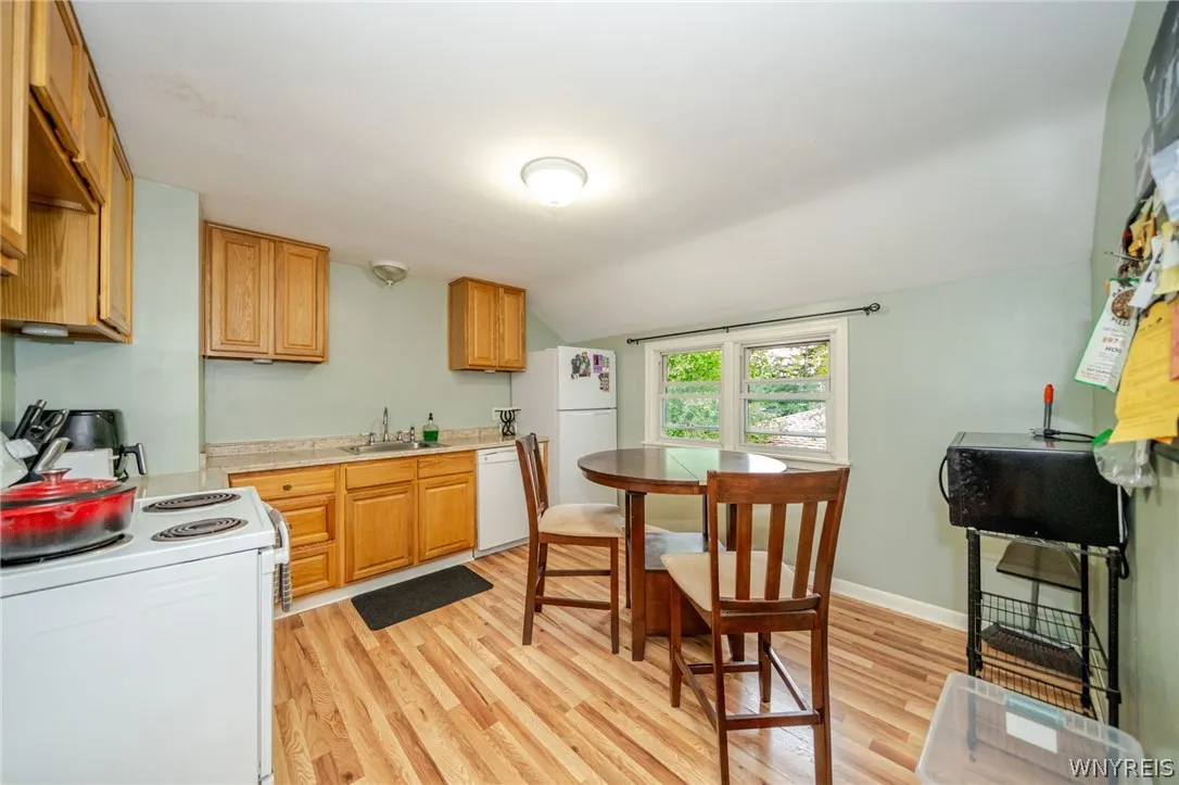 256 Englewood Avenue, Buffalo, New York 14214, Buffalo, New York 14214, 4 Bedroom Bedrooms, ,2 BathroomBathrooms,Residential,For Sale,256 Englewood Avenue, Buffalo, New York 14214,0,B1718970