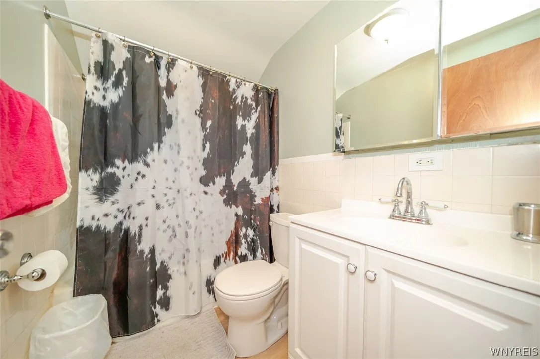 256 Englewood Avenue, Buffalo, New York 14214, Buffalo, New York 14214, 4 Bedroom Bedrooms, ,2 BathroomBathrooms,Residential,For Sale,256 Englewood Avenue, Buffalo, New York 14214,0,B1718970