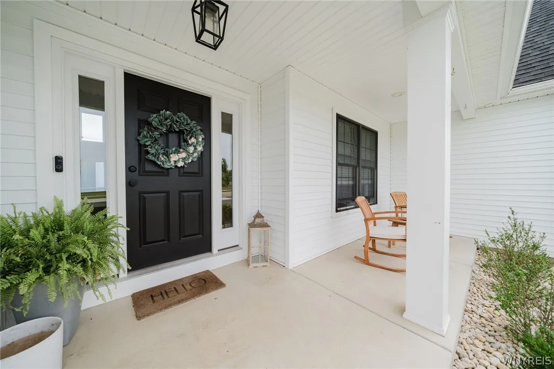62 Windham Court, Grand Island, New York 14072, Grand Island, New York 14072, 4 Bedroom Bedrooms, 15 Room Rooms,2 BathroomBathrooms,Residential,For Sale,62 Windham Court, Grand Island, New York 14072,0,B1718437