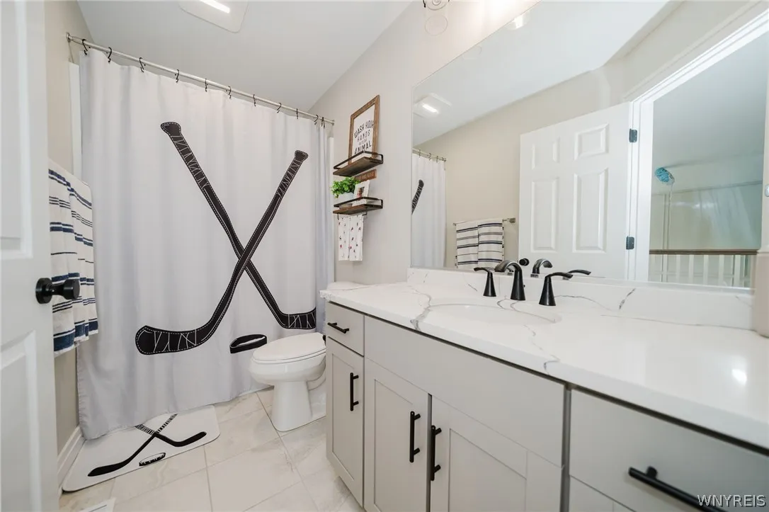 62 Windham Court, Grand Island, New York 14072, Grand Island, New York 14072, 4 Bedroom Bedrooms, 15 Room Rooms,2 BathroomBathrooms,Residential,For Sale,62 Windham Court, Grand Island, New York 14072,0,B1718437