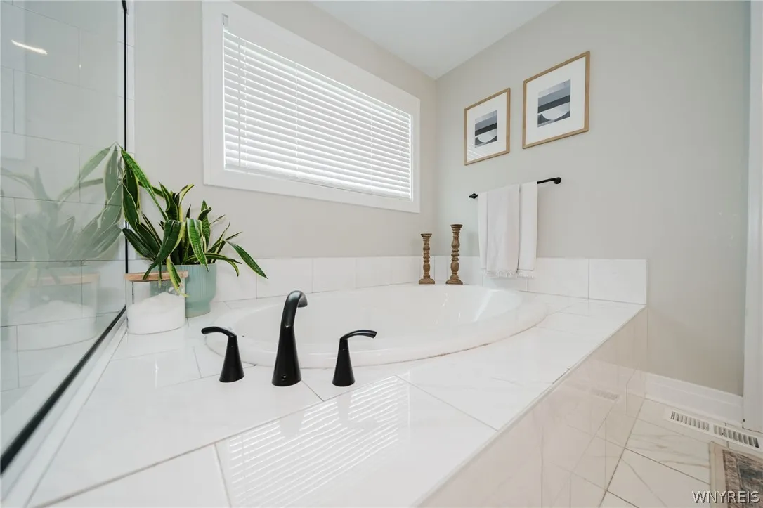 62 Windham Court, Grand Island, New York 14072, Grand Island, New York 14072, 4 Bedroom Bedrooms, 15 Room Rooms,2 BathroomBathrooms,Residential,For Sale,62 Windham Court, Grand Island, New York 14072,0,B1718437