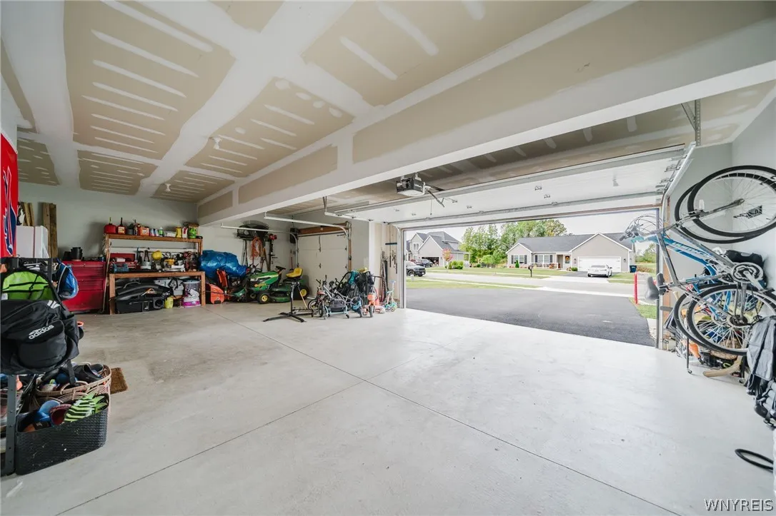 62 Windham Court, Grand Island, New York 14072, Grand Island, New York 14072, 4 Bedroom Bedrooms, 15 Room Rooms,2 BathroomBathrooms,Residential,For Sale,62 Windham Court, Grand Island, New York 14072,0,B1718437