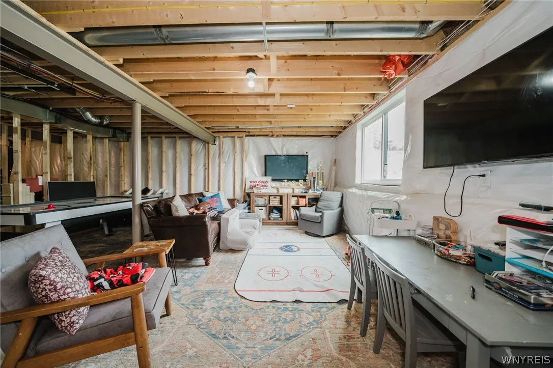 62 Windham Court, Grand Island, New York 14072, Grand Island, New York 14072, 4 Bedroom Bedrooms, 15 Room Rooms,2 BathroomBathrooms,Residential,For Sale,62 Windham Court, Grand Island, New York 14072,0,B1718437