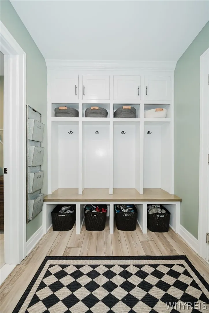 62 Windham Court, Grand Island, New York 14072, Grand Island, New York 14072, 4 Bedroom Bedrooms, 15 Room Rooms,2 BathroomBathrooms,Residential,For Sale,62 Windham Court, Grand Island, New York 14072,0,B1718437