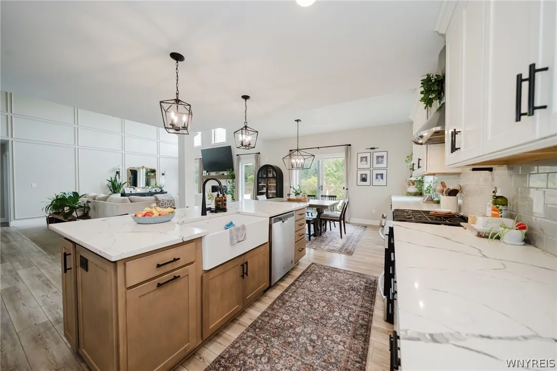 62 Windham Court, Grand Island, New York 14072, Grand Island, New York 14072, 4 Bedroom Bedrooms, 15 Room Rooms,2 BathroomBathrooms,Residential,For Sale,62 Windham Court, Grand Island, New York 14072,0,B1718437