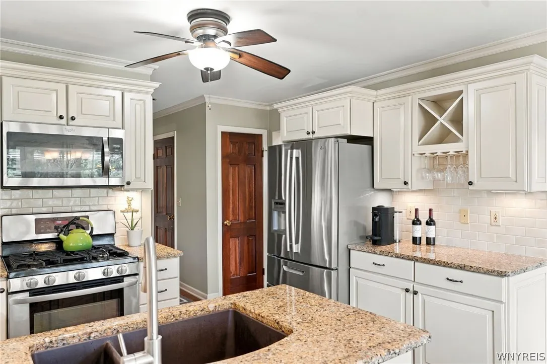 26 Pinegrove Court, Hamburg, New York 14075, Hamburg, New York 14075, 2 Bedroom Bedrooms, 7 Room Rooms,1 BathroomBathrooms,Residential,For Sale,26 Pinegrove Court, Hamburg, New York 14075,0,B1719138