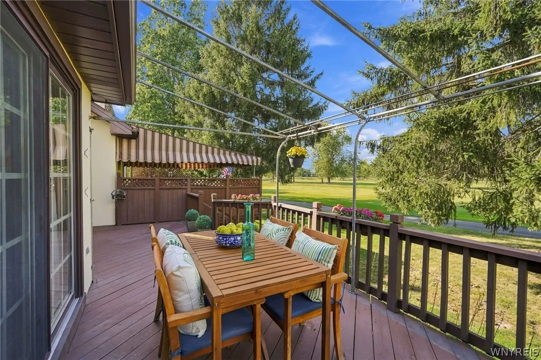 26 Pinegrove Court, Hamburg, New York 14075, Hamburg, New York 14075, 2 Bedroom Bedrooms, 7 Room Rooms,1 BathroomBathrooms,Residential,For Sale,26 Pinegrove Court, Hamburg, New York 14075,0,B1719138