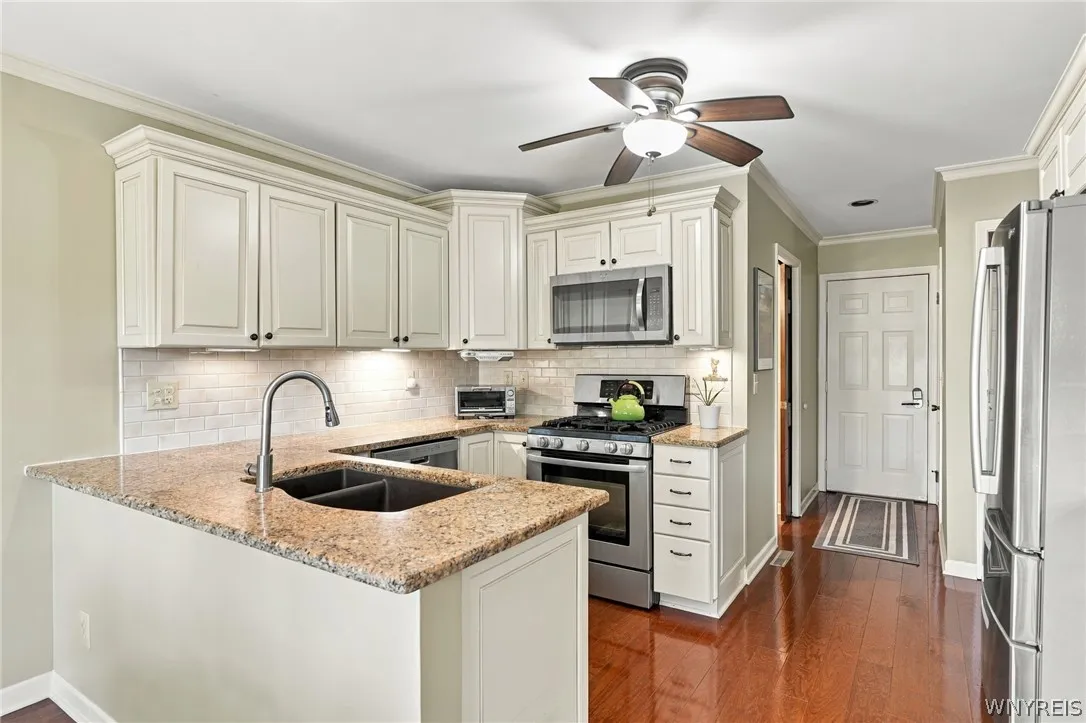26 Pinegrove Court, Hamburg, New York 14075, Hamburg, New York 14075, 2 Bedroom Bedrooms, 7 Room Rooms,1 BathroomBathrooms,Residential,For Sale,26 Pinegrove Court, Hamburg, New York 14075,0,B1719138