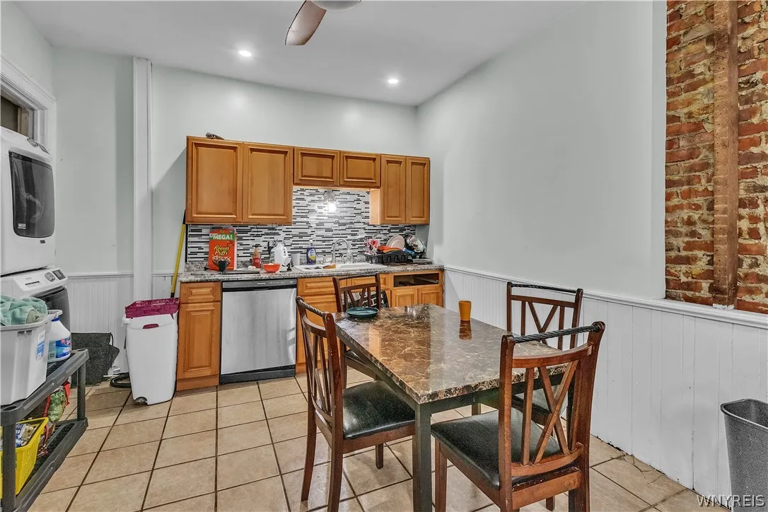 116 Herkimer Street, Buffalo, New York 14213, Buffalo, New York 14213, 6 Bedroom Bedrooms, ,4 BathroomBathrooms,Residential,For Sale,116 Herkimer Street, Buffalo, New York 14213,0,B1717334