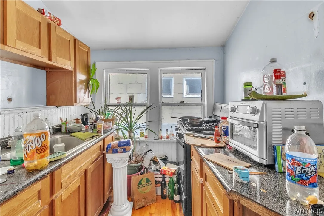 116 Herkimer Street, Buffalo, New York 14213, Buffalo, New York 14213, 6 Bedroom Bedrooms, ,4 BathroomBathrooms,Residential,For Sale,116 Herkimer Street, Buffalo, New York 14213,0,B1717334