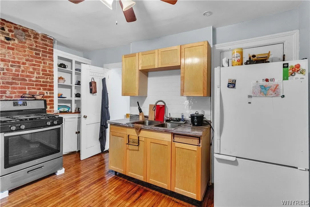 116 Herkimer Street, Buffalo, New York 14213, Buffalo, New York 14213, 6 Bedroom Bedrooms, ,4 BathroomBathrooms,Residential,For Sale,116 Herkimer Street, Buffalo, New York 14213,0,B1717334