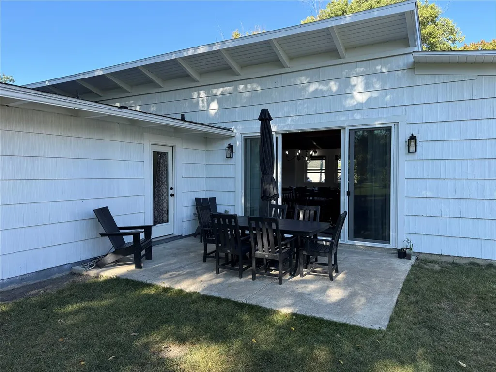 1579 Lakeview Road, Hamburg, New York 14085, Hamburg, New York 14085, 2 Bedroom Bedrooms, 6 Room Rooms,1 BathroomBathrooms,Residential,For Sale,1579 Lakeview Road, Hamburg, New York 14085,0,R1719184