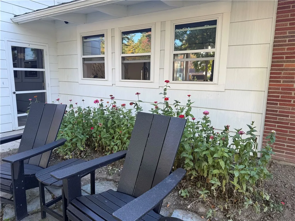 1579 Lakeview Road, Hamburg, New York 14085, Hamburg, New York 14085, 2 Bedroom Bedrooms, 6 Room Rooms,1 BathroomBathrooms,Residential,For Sale,1579 Lakeview Road, Hamburg, New York 14085,0,R1719184