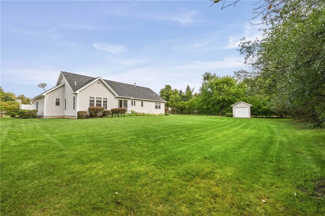 25 Acorn Valley Trl, Ogden, New York 14624, Ogden, New York 14624, 3 Bedroom Bedrooms, 6 Room Rooms,2 BathroomBathrooms,Residential,For Sale,25 Acorn Valley Trl, Ogden, New York 14624,0,R1718419