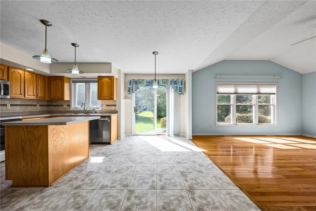 25 Acorn Valley Trl, Ogden, New York 14624, Ogden, New York 14624, 3 Bedroom Bedrooms, 6 Room Rooms,2 BathroomBathrooms,Residential,For Sale,25 Acorn Valley Trl, Ogden, New York 14624,0,R1718419