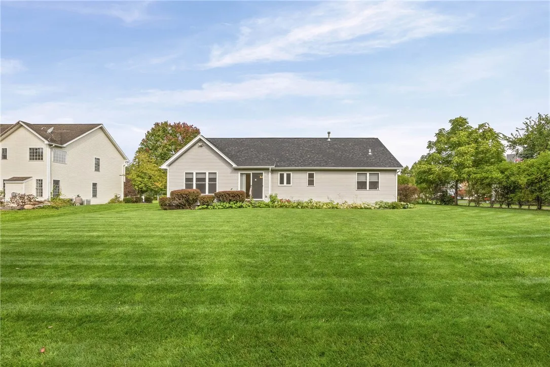 25 Acorn Valley Trl, Ogden, New York 14624, Ogden, New York 14624, 3 Bedroom Bedrooms, 6 Room Rooms,2 BathroomBathrooms,Residential,For Sale,25 Acorn Valley Trl, Ogden, New York 14624,0,R1718419