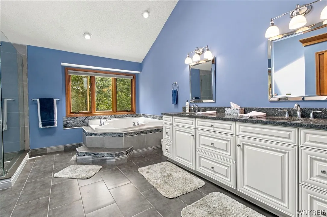 5470 Country Club Lane, Hamburg, New York 14075, Hamburg, New York 14075, 4 Bedroom Bedrooms, 10 Room Rooms,3 BathroomBathrooms,Residential,For Sale,5470 Country Club Lane, Hamburg, New York 14075,0,B1718958