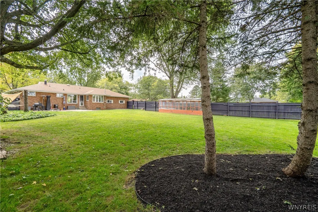 3 Hazel Court, Orchard Park, New York 14224, Orchard Park, New York 14224, 3 Bedroom Bedrooms, 6 Room Rooms,1 BathroomBathrooms,Residential,For Sale,3 Hazel Court, Orchard Park, New York 14224,0,B1718980