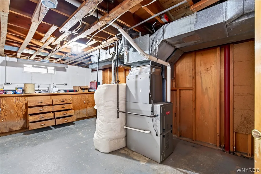 3 Hazel Court, Orchard Park, New York 14224, Orchard Park, New York 14224, 3 Bedroom Bedrooms, 6 Room Rooms,1 BathroomBathrooms,Residential,For Sale,3 Hazel Court, Orchard Park, New York 14224,0,B1718980