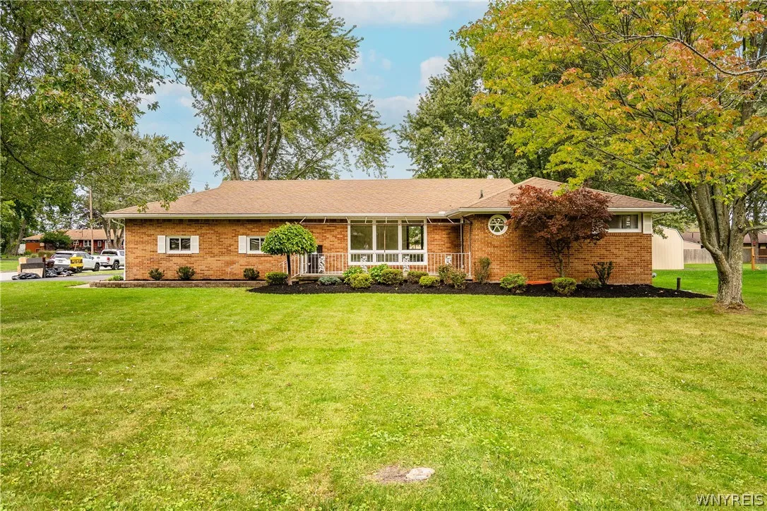 3 Hazel Court, Orchard Park, New York 14224, Orchard Park, New York 14224, 3 Bedroom Bedrooms, 6 Room Rooms,1 BathroomBathrooms,Residential,For Sale,3 Hazel Court, Orchard Park, New York 14224,0,B1718980