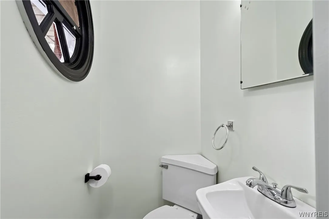 3 Hazel Court, Orchard Park, New York 14224, Orchard Park, New York 14224, 3 Bedroom Bedrooms, 6 Room Rooms,1 BathroomBathrooms,Residential,For Sale,3 Hazel Court, Orchard Park, New York 14224,0,B1718980