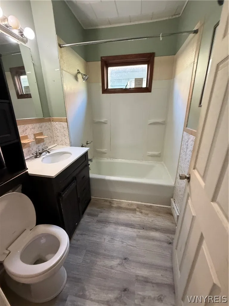 315 Grant Street, Buffalo, New York 14213, Buffalo, New York 14213, 6 Bedroom Bedrooms, ,2 BathroomBathrooms,Residential,For Sale,315 Grant Street, Buffalo, New York 14213,0,B1719246