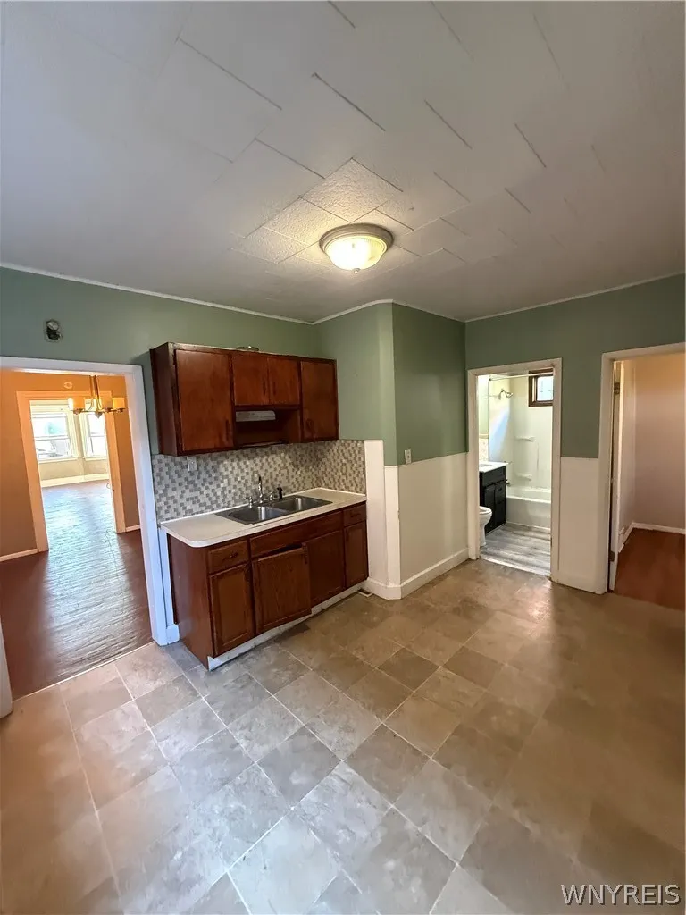 315 Grant Street, Buffalo, New York 14213, Buffalo, New York 14213, 6 Bedroom Bedrooms, ,2 BathroomBathrooms,Residential,For Sale,315 Grant Street, Buffalo, New York 14213,0,B1719246