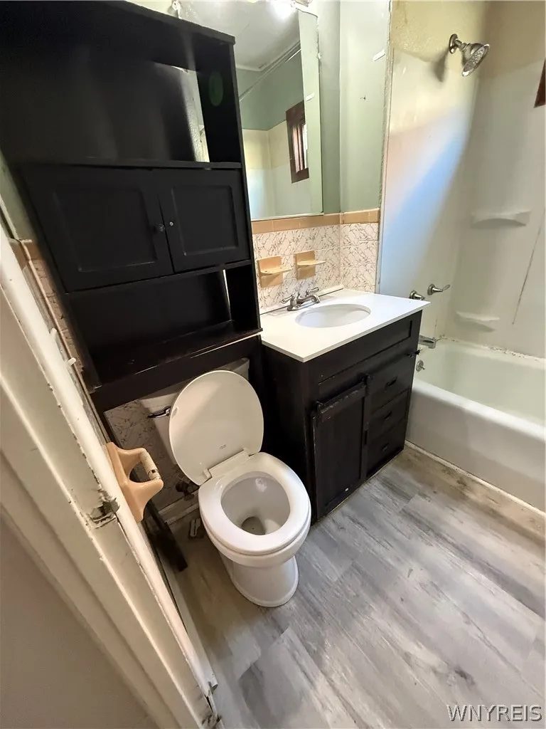 315 Grant Street, Buffalo, New York 14213, Buffalo, New York 14213, 6 Bedroom Bedrooms, ,2 BathroomBathrooms,Residential,For Sale,315 Grant Street, Buffalo, New York 14213,0,B1719246