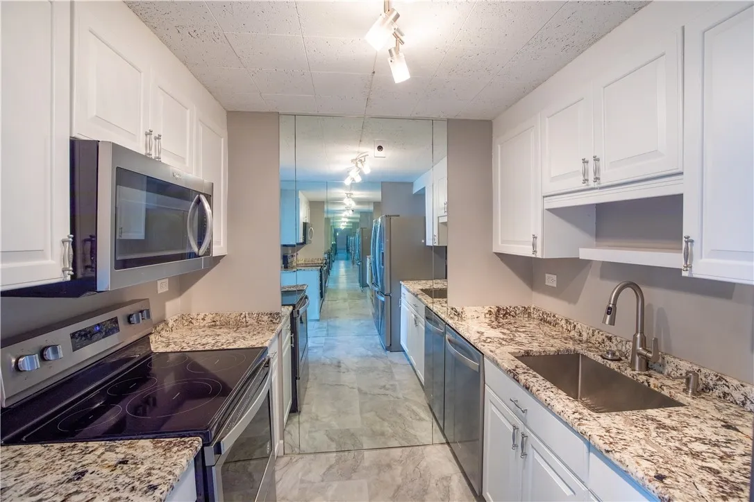 5854 Main Street 501, Amherst, New York 14221, Amherst, New York 14221, 2 Bedroom Bedrooms, 6 Room Rooms,1 BathroomBathrooms,Residential,For Sale,5854 Main Street 501, Amherst, New York 14221,0,R1719088