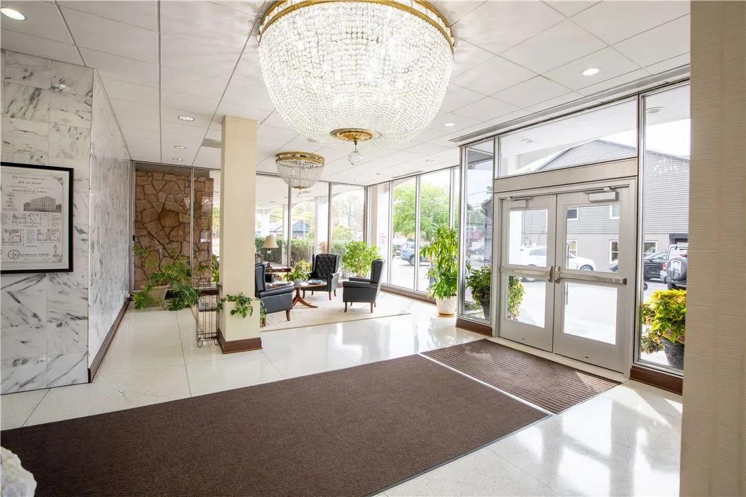 5854 Main Street 501, Amherst, New York 14221, Amherst, New York 14221, 2 Bedroom Bedrooms, 6 Room Rooms,1 BathroomBathrooms,Residential,For Sale,5854 Main Street 501, Amherst, New York 14221,0,R1719088