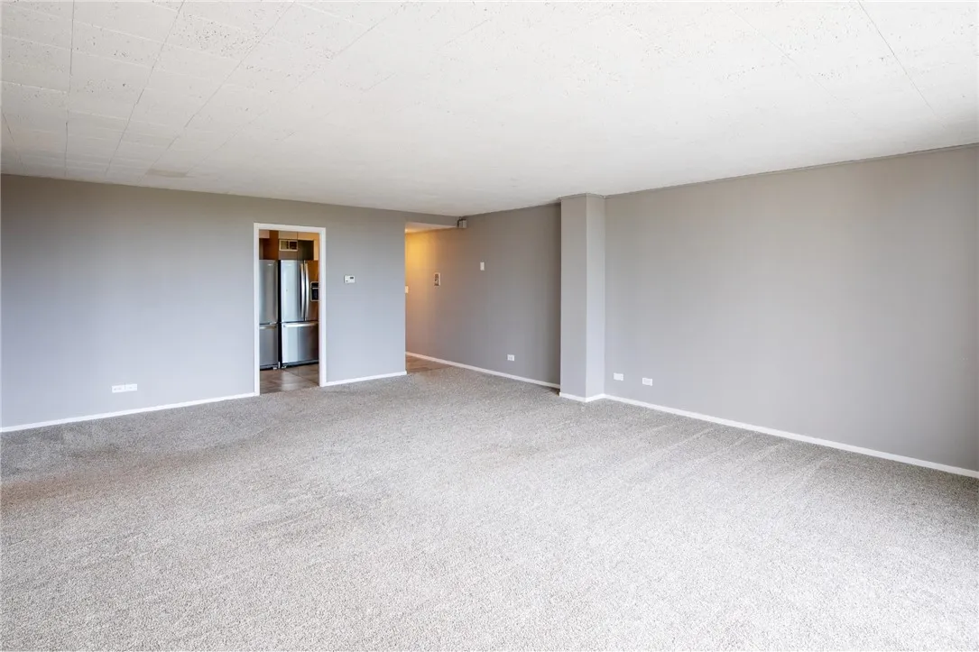 5854 Main Street 501, Amherst, New York 14221, Amherst, New York 14221, 2 Bedroom Bedrooms, 6 Room Rooms,1 BathroomBathrooms,Residential,For Sale,5854 Main Street 501, Amherst, New York 14221,0,R1719088